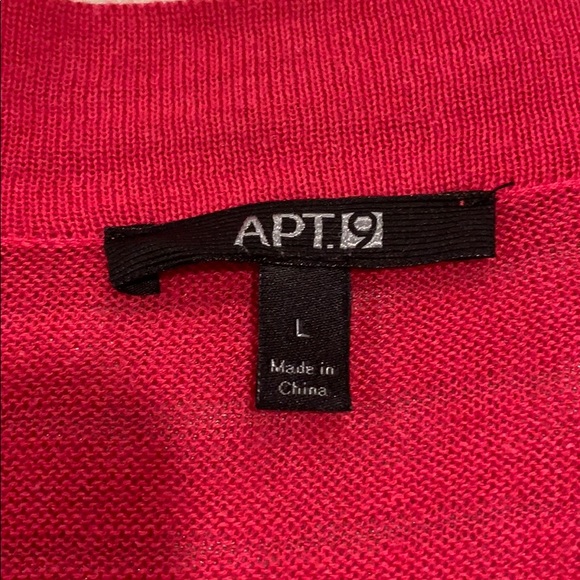 Lightweight, short/crop style cardigan - Picture 4 of 6